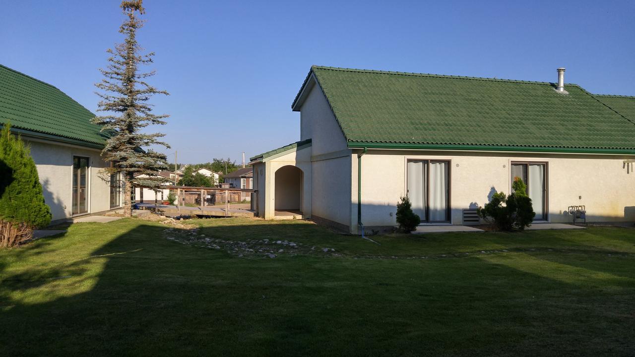 Garden Court Motel Manning Luaran gambar